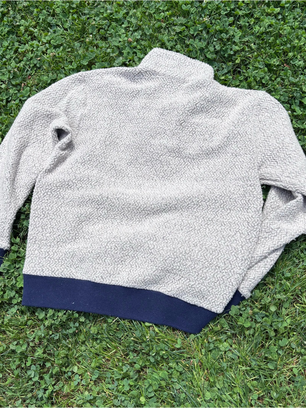 Patagonia Cream Fleece Zip-Up Hoodie with Navy Trim - Picture 6 of 6